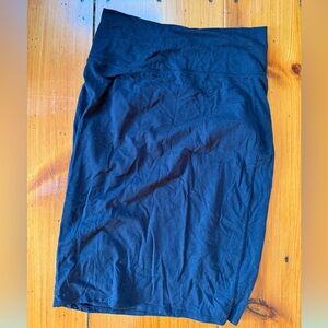 Athleta soft nylon blend pencil skirt